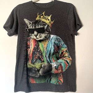 Grey t-shirt; pimped out cat image with crown, sunglasses “Everyday struggle”
